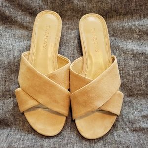 Size 6 Talbots Suede Flats